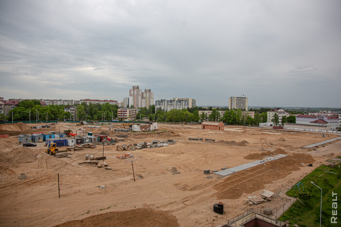 Посмотрели, как движется стройка на месте тюрьмы в районе Ангарской. Квартиры - не для простых очередников