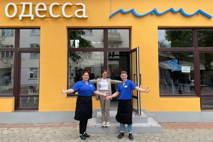 «Амбиции остались в прошлом». Как известный ресторатор стал открывать по Беларуси городские кафе с одесской едой