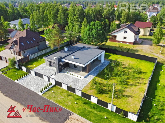 Стильные и красивые дома белорусов. Смотрите, какие новые коттеджи построились возле Минска
