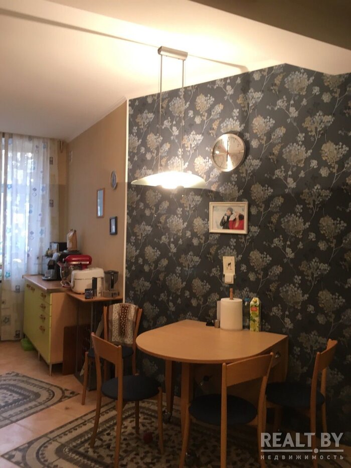 Ворота Минска, Дом Чижа и писательский дом со входом в метро. Какие квартиры продаются в легендарных домах в центре Минска