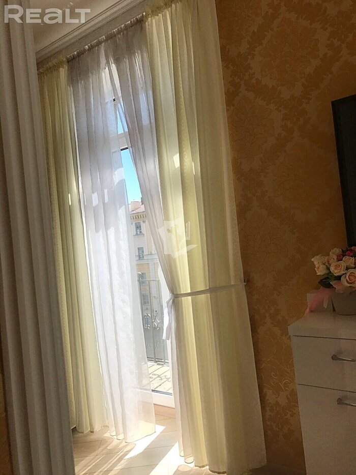 Ворота Минска, Дом Чижа и писательский дом со входом в метро. Какие квартиры продаются в легендарных домах в центре Минска