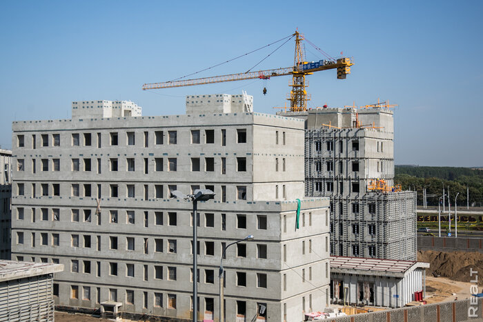Посмотрели, как сейчас выглядит стройка огромного посольства Китая в престижном месте Минска