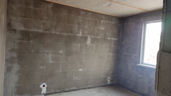 Минский строитель показал свой бюджетный дом: даже с мебелью он стоит 540 долларов за "квадрат"