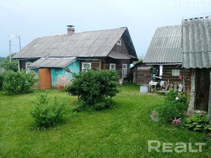 Добротные хаты с печкой в деревнях в получасе от Минска до 15 тысяч долларов. Подобрали варианты