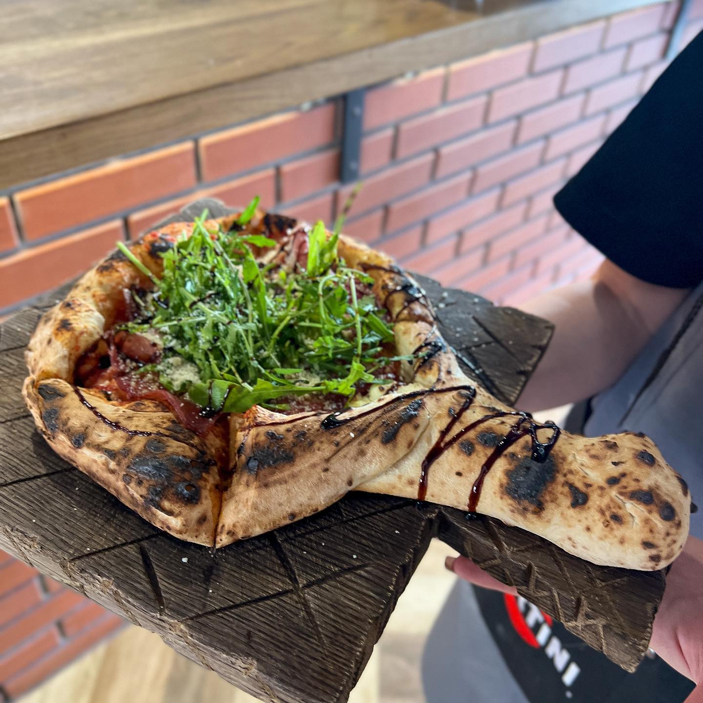 Фото из архива героя Как парень из Гродно пек настоящую Pizza Napoletana в траке, а потом открыл ресторан на два этажа