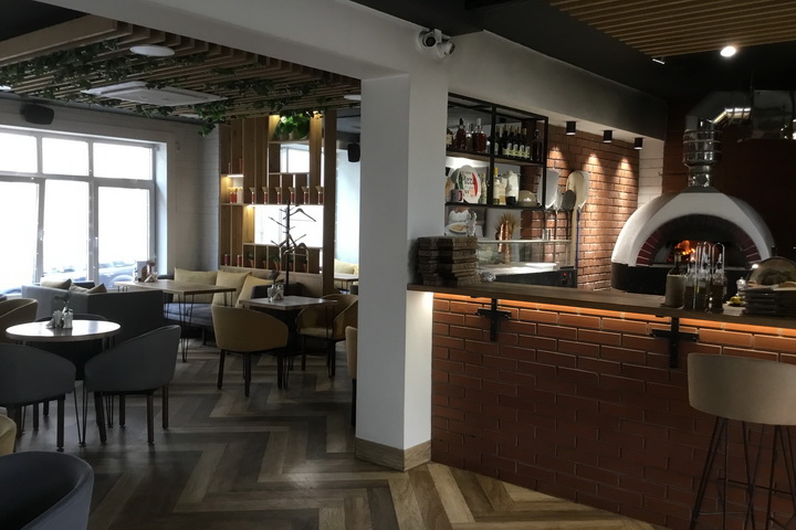 Фото из архива героя Как парень из Гродно пек настоящую Pizza Napoletana в траке, а потом открыл ресторан на два этажа