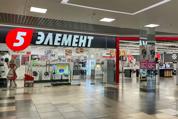 «Конверсы стоят дешевле, чем даже в 2018 году!». Прошлись по ТРЦ в Минске и посмотрели, как изменились цены