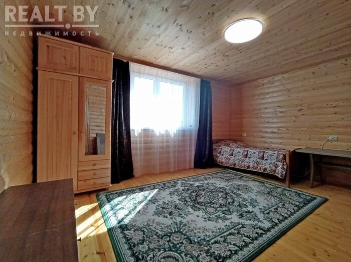 От 60 до 120 тысяч долларов, не в СТ. Смотрим хорошие и недорогие дома до 40 км от Минска