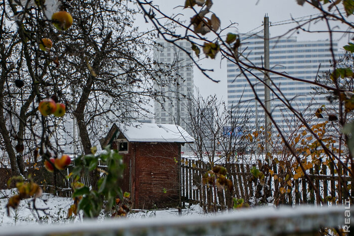 «В двухтысячном говорили, что тут будет строить Лужков». Посмотрели, как живет частный сектор возле Минск Мира