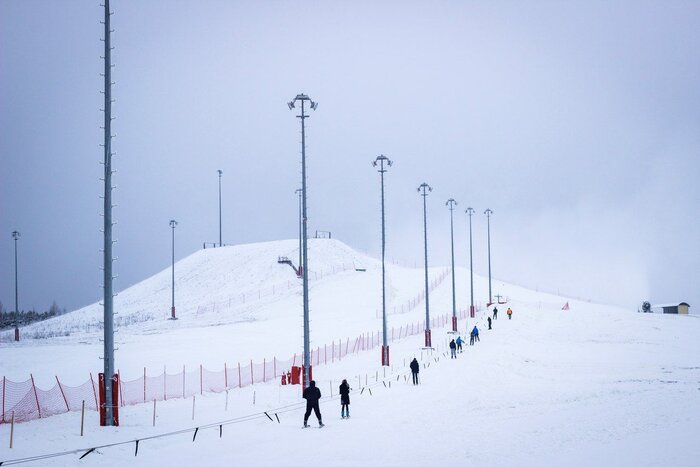 Расчехляем лыжи и сноуборды! Узнали, сколько стоит покататься и переночевать на белорусских горнолыжных курортах