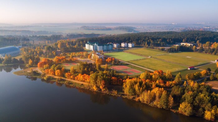 Нашли неплохую квартиру в малоизвестном пригороде Минска. Стоит недорого, но находится на территории спортивного центра