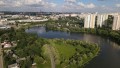Почти в центре Минска на Свислочи есть полуостров, о котором вы вряд ли знали. Тут продается дом с большим участком