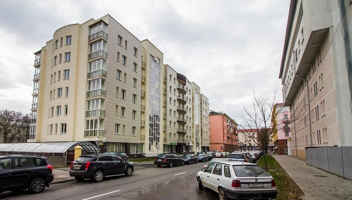 Однушек тут изначально не было. Нашли неприметный дом в центре Минска, зато с какими квартирами!