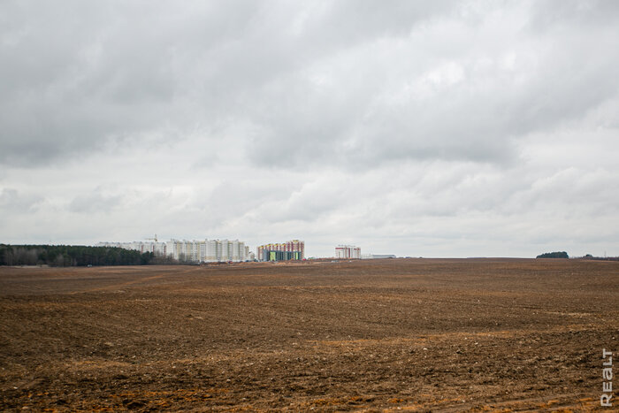 «Скоро тут будет красиво». Посмотрели, как начинают строить Северный берег в Минске
