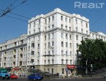 В этом доме должна была жить элита новой столицы БССР. Что за он и какие квартиры там продают?