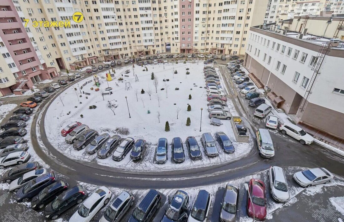 «Один минус — слышимость в квартирах». Побывали в ЖК, который сначала ругали, а теперь хвалят