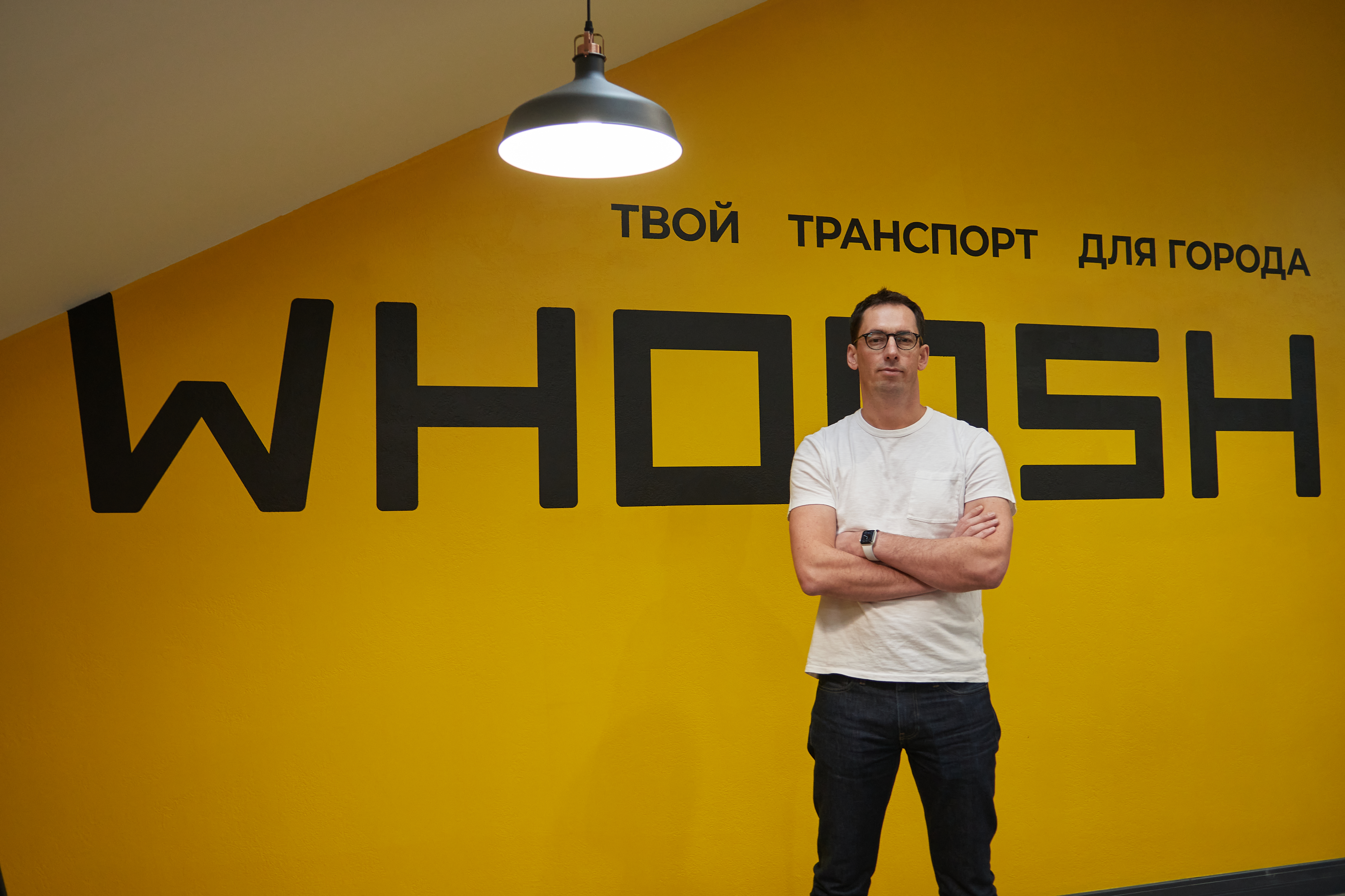 «Я глубоко залезаю в процесс. И не надо обижаться». Основатель сервиса кикшеринга Whoosh рассказал, зачем ушел в стартаперы и как строит бизнес
