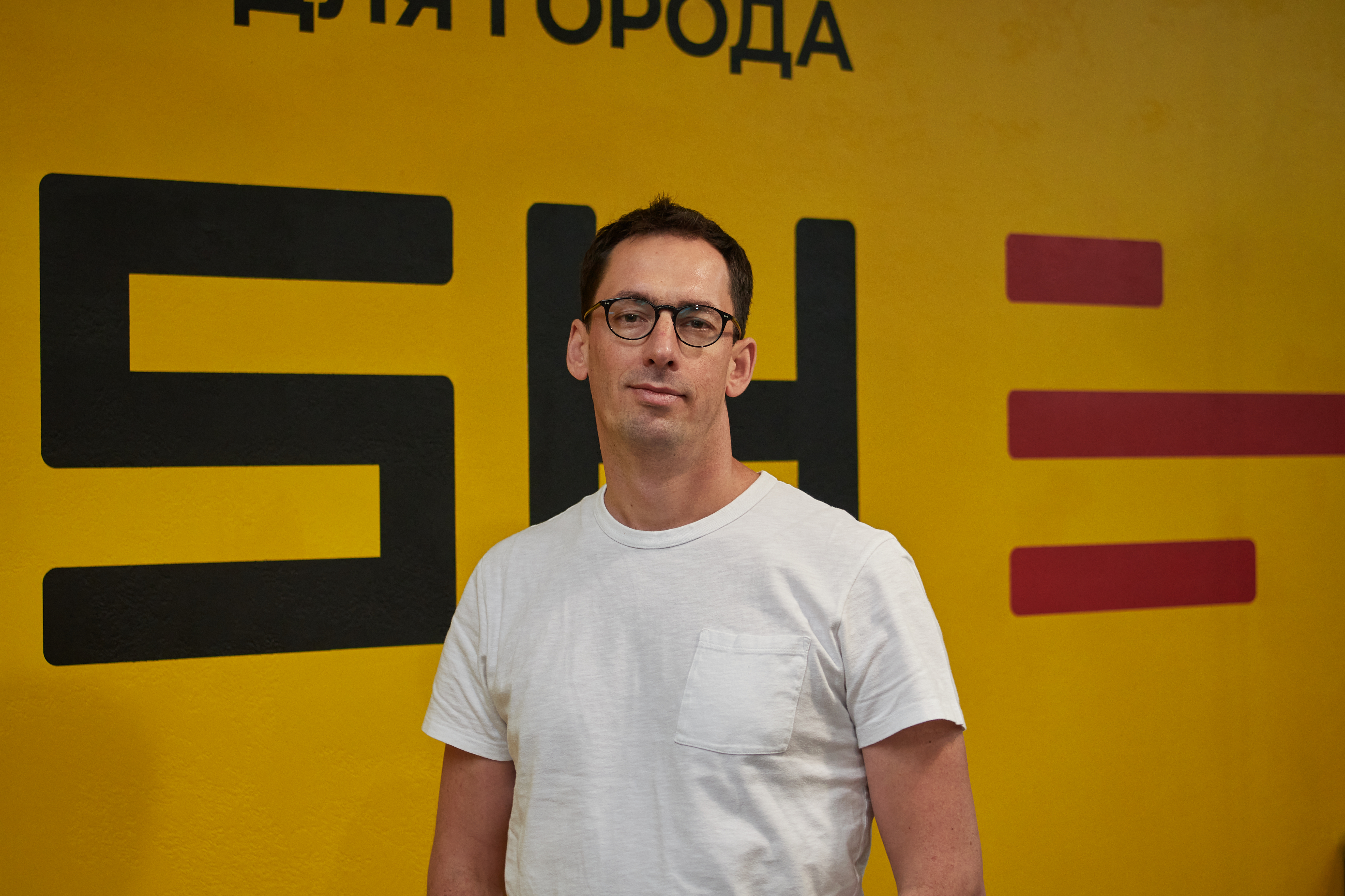 «Я глубоко залезаю в процесс. И не надо обижаться». Основатель сервиса кикшеринга Whoosh рассказал, зачем ушел в стартаперы и как строит бизнес