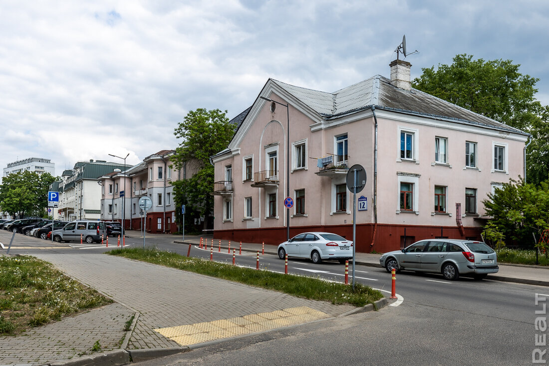 Вы не поверите − прямо в центре Минска, рядом с проспектом Независимости, продается частный дом