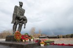 Долгая дорога треугольника: как тема войны отразилась в творчестве одного из создателей комплекса «Хатынь»?