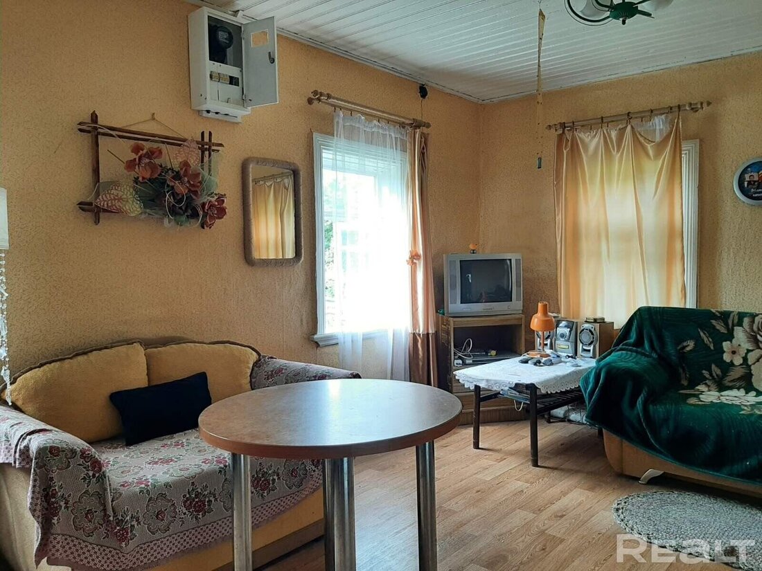 Домик в деревне не дороже 5 тысяч долларов. Смотрим варианты в радиусе 100 км от Минска