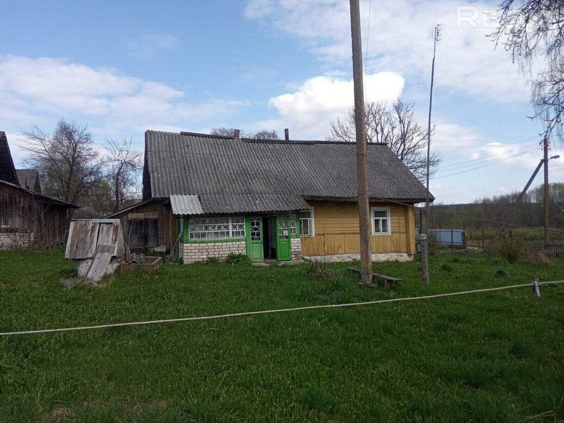 Домик в деревне не дороже 5 тысяч долларов. Смотрим варианты в радиусе 100 км от Минска