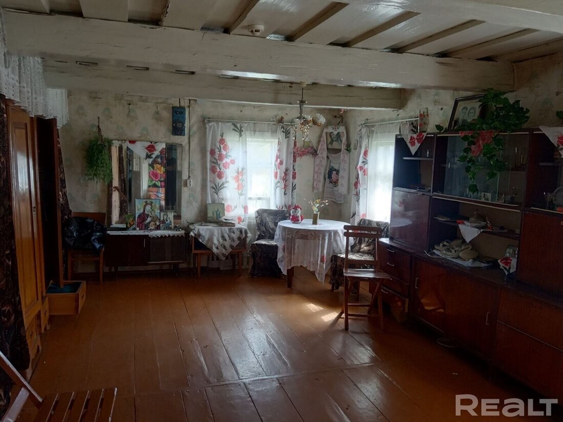Домик в деревне не дороже 5 тысяч долларов. Смотрим варианты в радиусе 100 км от Минска