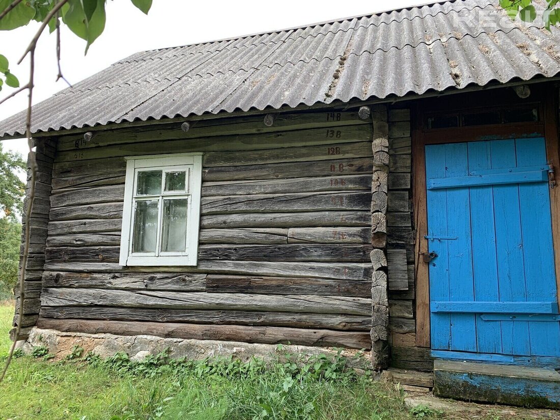 Крепкие дома с печками под дачу. Вот варианты до 3 тысяч долларов в хороших местах