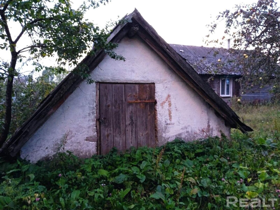 Крепкие дома с печками под дачу. Вот варианты до 3 тысяч долларов в хороших местах