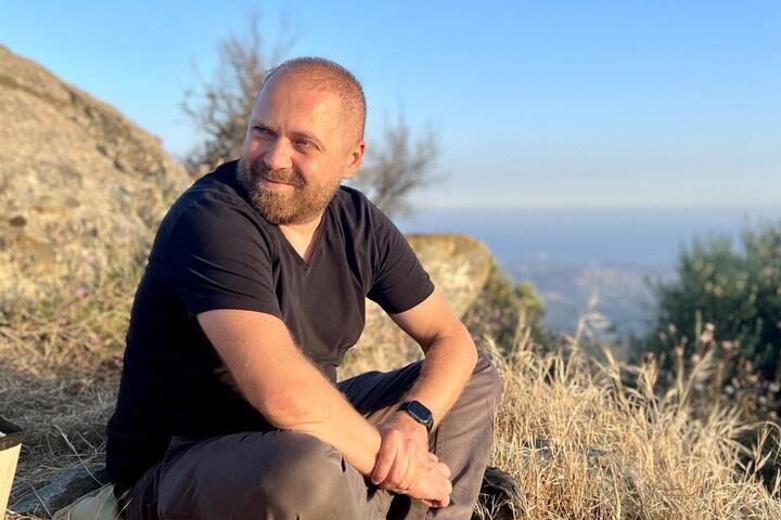 ФОТО: «Я попал под дождь и с мокрым паспортом получил много проблем на границе». Основатель Maps.me создал стартап для самых точных прогнозов погоды