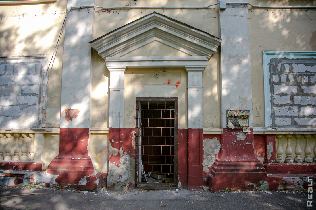 В атмосферном уголке Минска сносят старые двухэтажки. Там будут строить многоэтажные дома