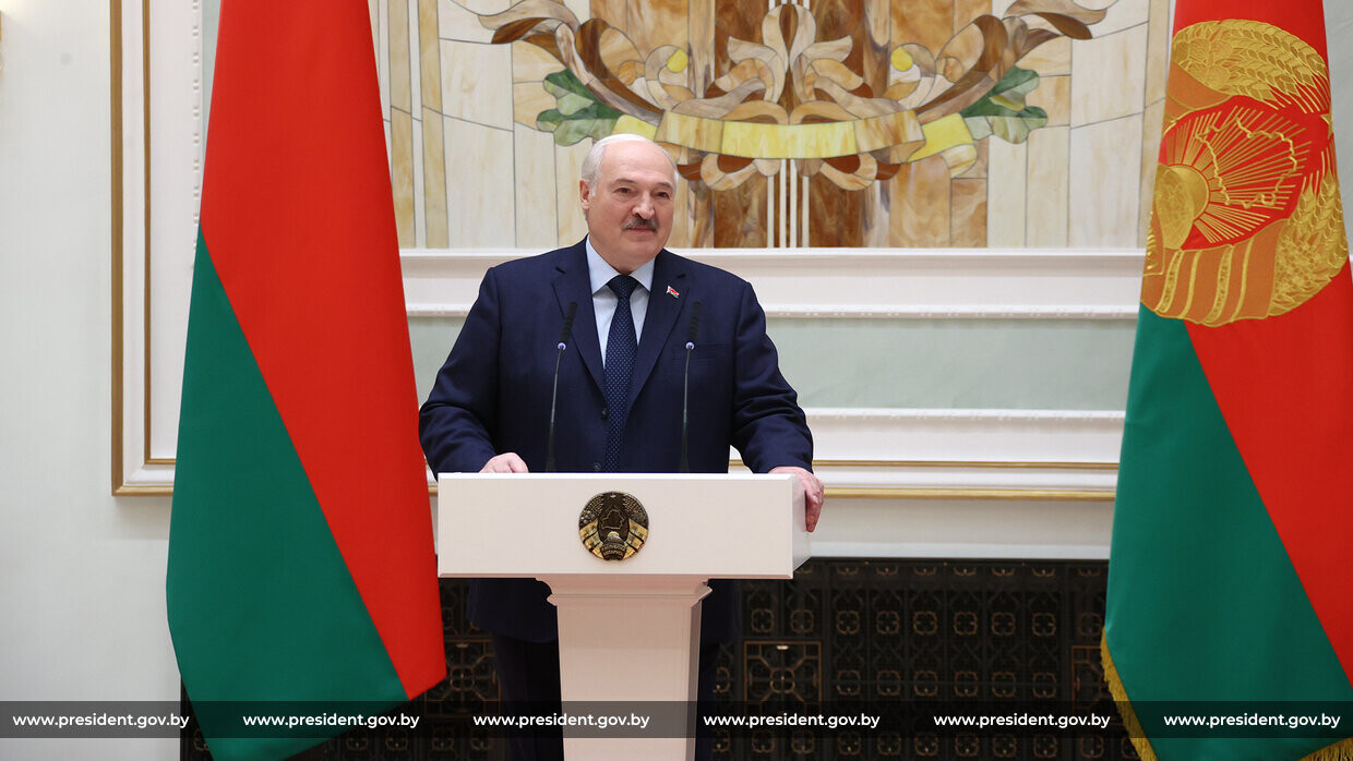 Лукашенко: Чем больше личных достижений белорусов, тем сильнее страна