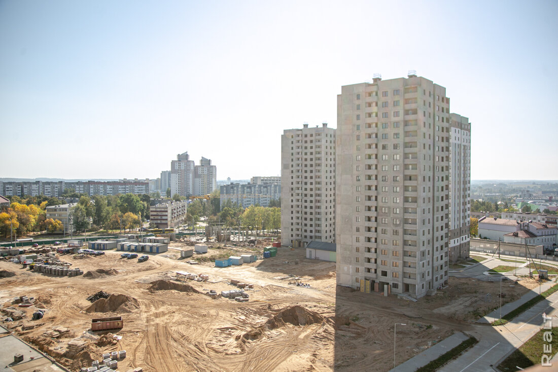 Этот квартал полностью меняет облик Ангарской. Как движется стройка на месте бывшей колонии