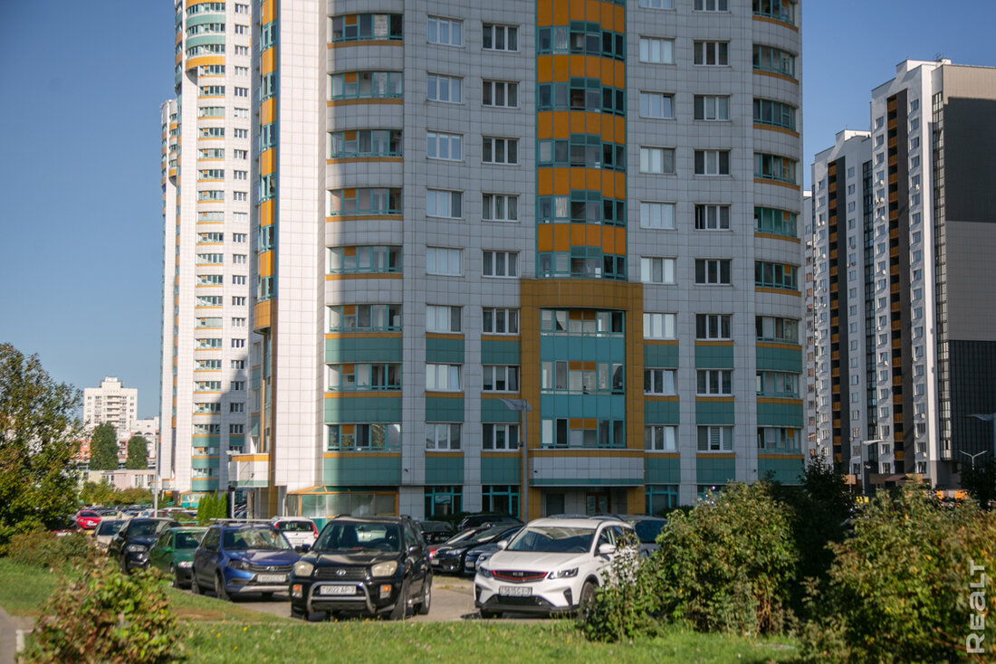 «Чем выше квартира - тем хуже качество». Как сейчас живется в «Московском квартале» в Минске