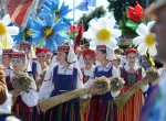 Праздник жатвы «Дожинки» отметили в Беларуси