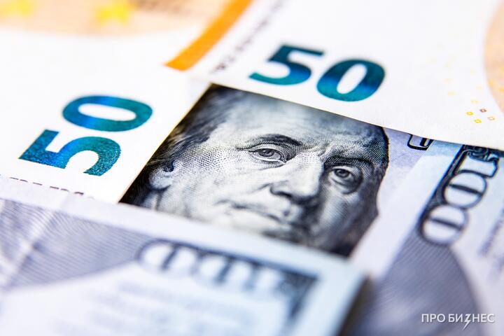 Что сможет остановить рост курса доллара? Объясняем, почему белорусский рубль ослабевает