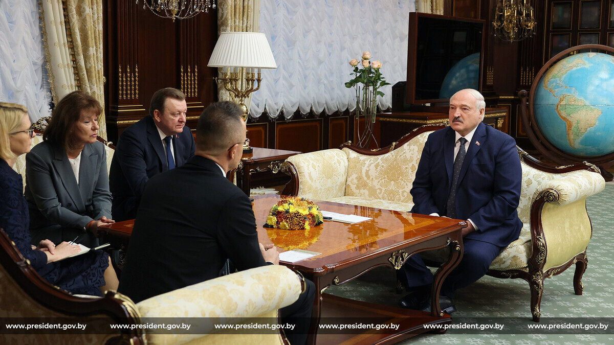 Лукашенко заявил о готовности Беларуси развивать сотрудничество с Венгрией