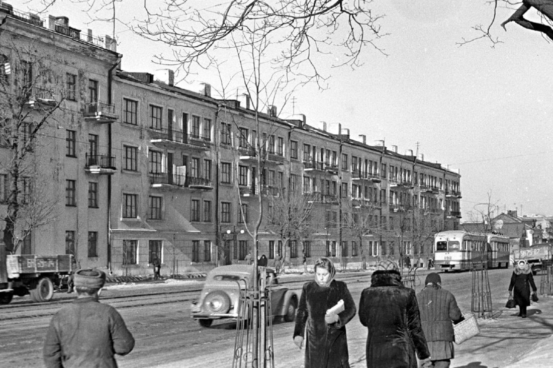 "Ванной не было, а в туалет заходили боком". Побывали в интересных довоенных домах на Московской