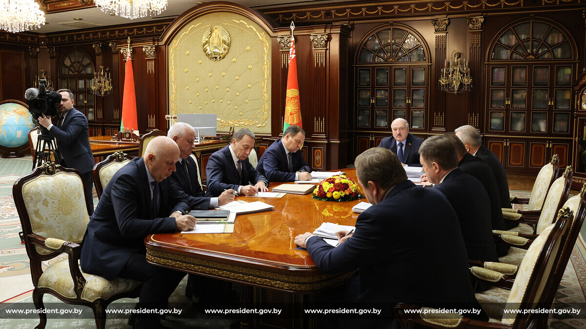 Лукашенко анонсировал международные поездки и переговоры