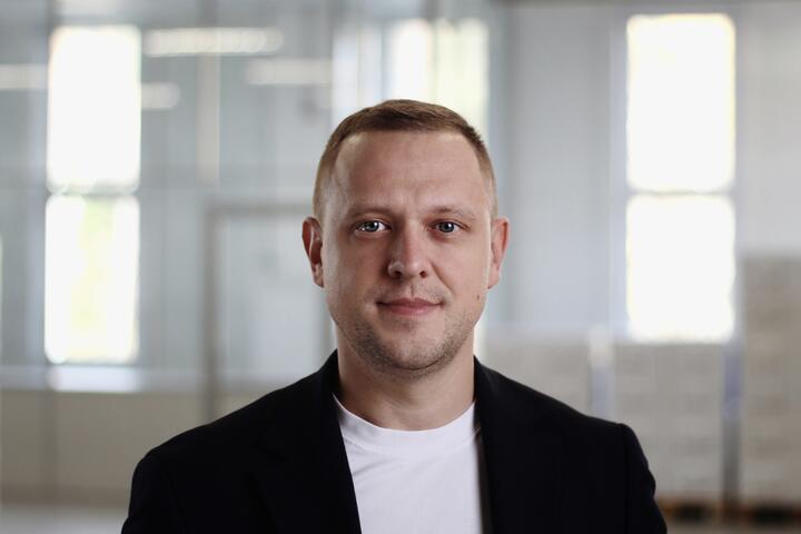 ФОТО: «Все изменилось, когда я понял, что нужно кормить семью». Белорус бросил работу в Академии наук и создал уникальное для страны производство бытовой химии