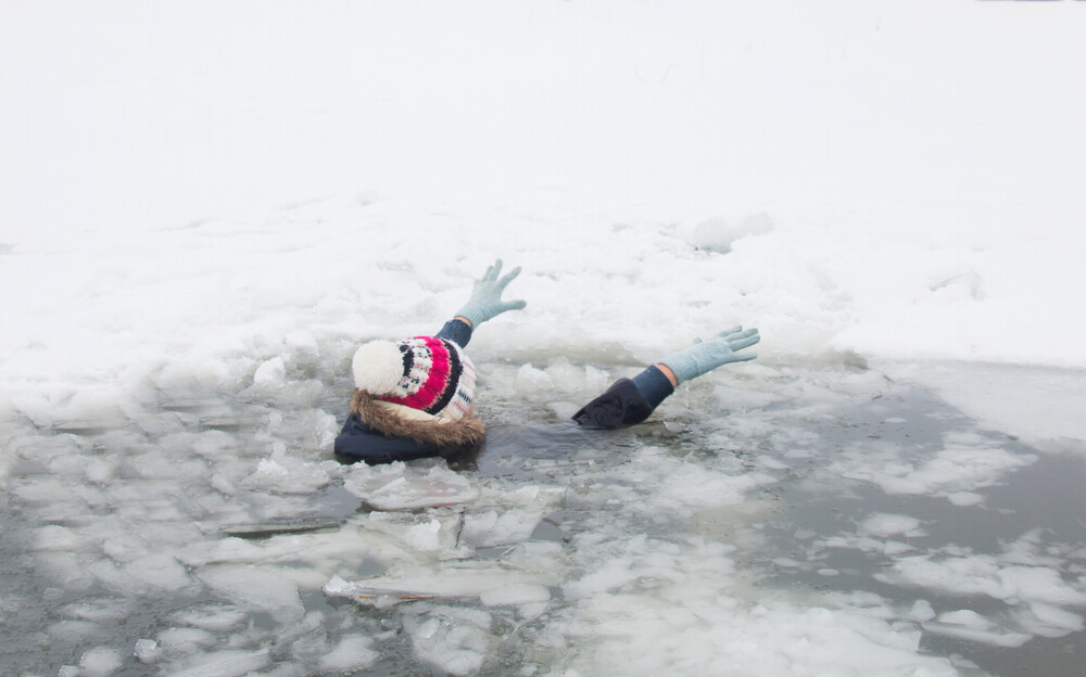 Что делать, если провалился под лед, рассказали белорусские спасатели
