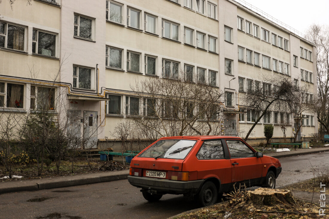 "О переезде пожалела". Как живется в первых хрущевках Минска рядом с проспектом Независимости