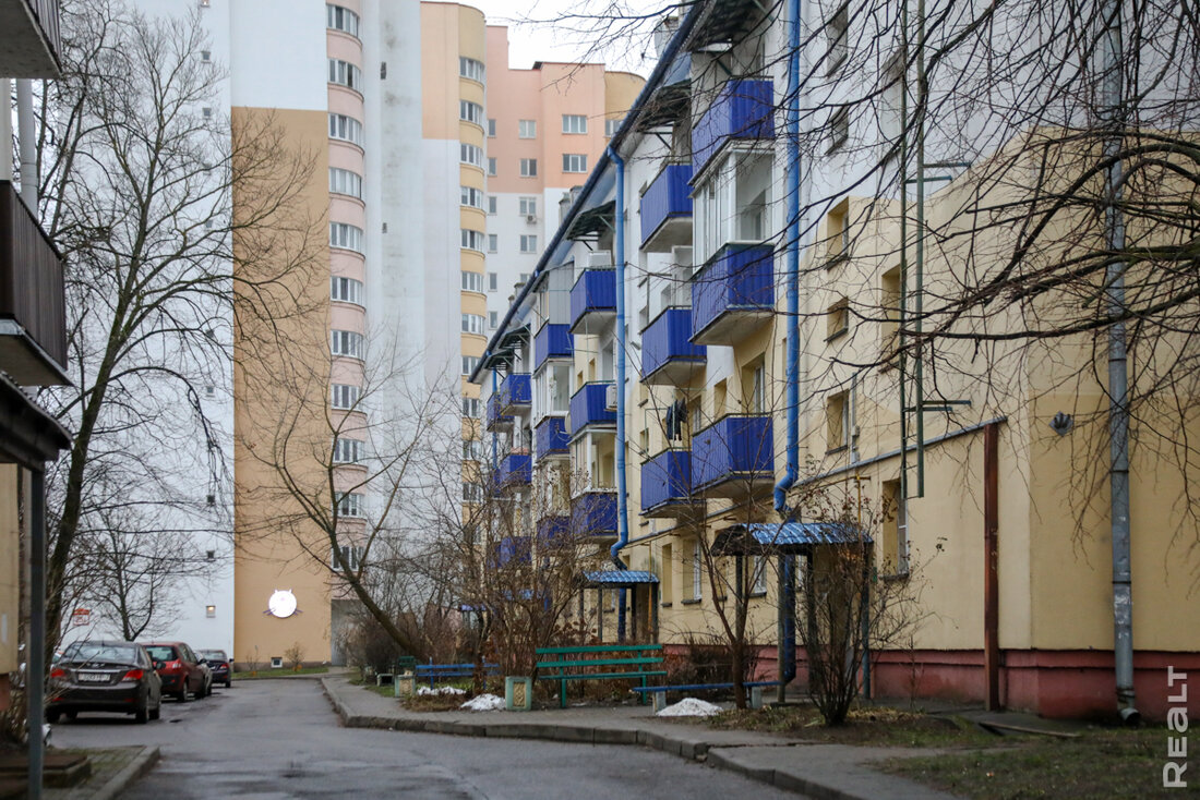 "О переезде пожалела". Как живется в первых хрущевках Минска рядом с проспектом Независимости