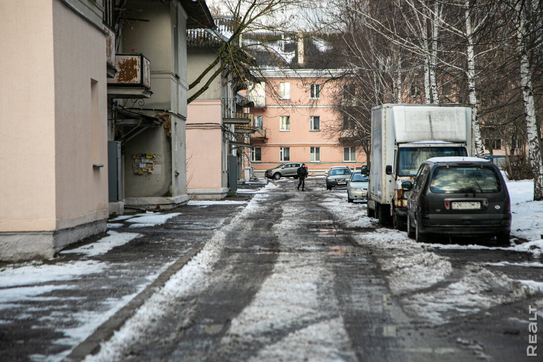 "Здесь время будто замерло". Как живется в "партизанской Осмоловке" в Минске