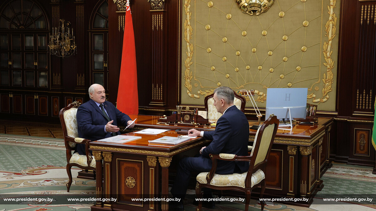 Лукашенко поручил развивать производство музыкальных инструментов в Беларуси