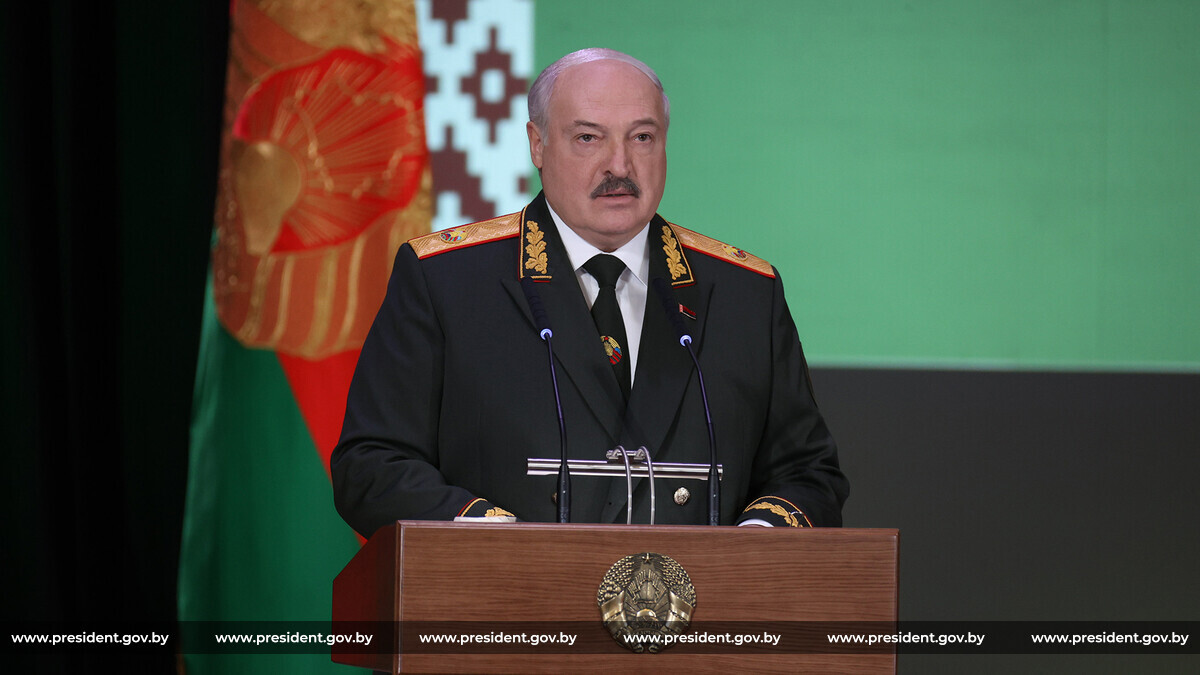 Лукашенко призвал силовиков быть готовыми предотвратить любые способы агрессии