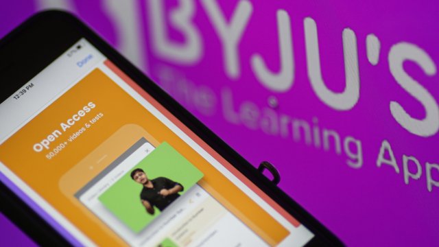 Сюжет, достойный экранизации в Болливуде: индийский EdTech-«единорог» подешевел на 99% просто из-за неумелого управления