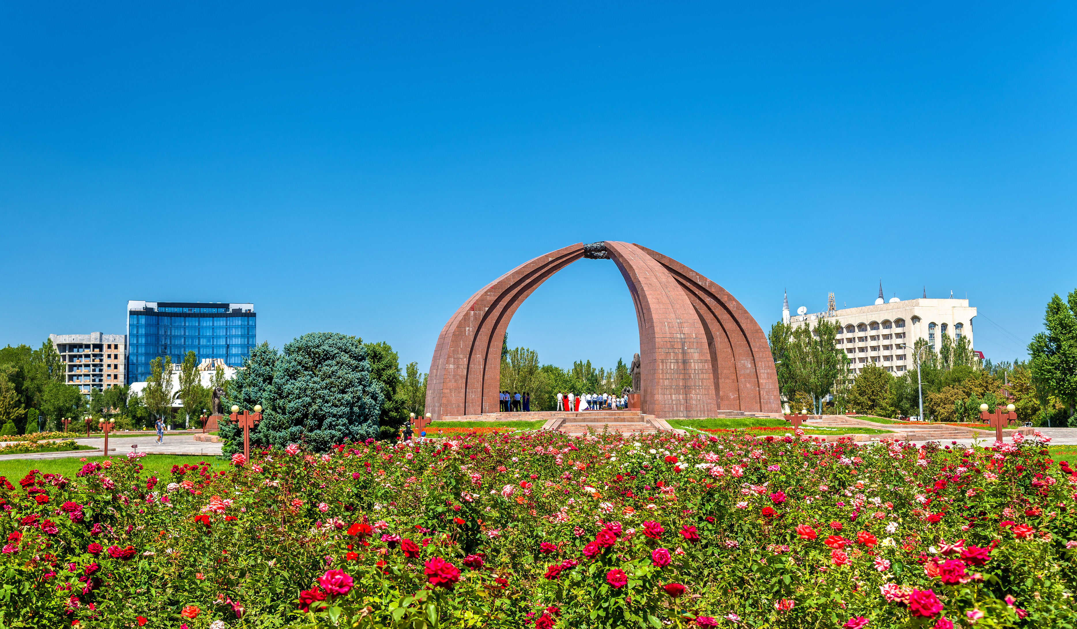 Погода в СНГ: тепло и солнечно ожидается в Кыргызстане, грызуны проснулись после зимы в нацпарке Беларуси