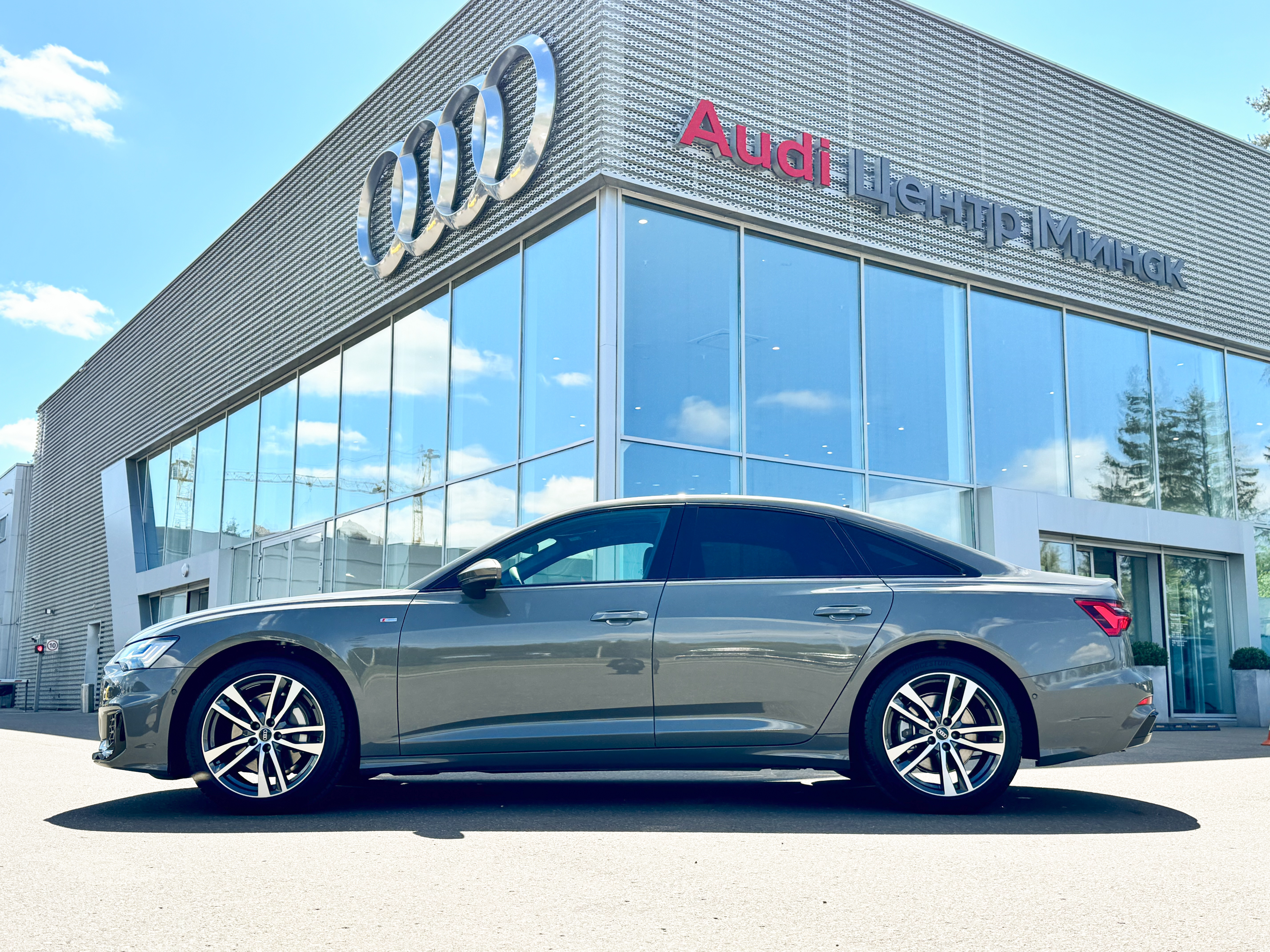 Обновленные модели бизнес-класса Audi A6 2024 – в наличии в «Audi Центр Минск»