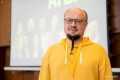 «Не стоит пользоваться бесплатными сервисами с нейронками, в которых еще и реклама интегрирована». Как сделать команду AI-экспертов для бизнеса